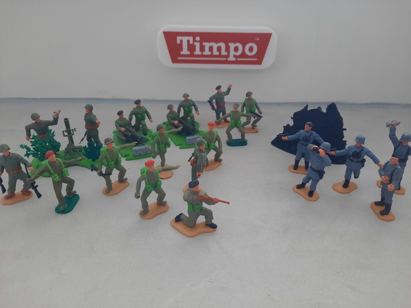 Timpo Toys Army soldaten, Engels, Amerikaans, Duits, Ophalen of Verzenden, Zo goed als nieuw