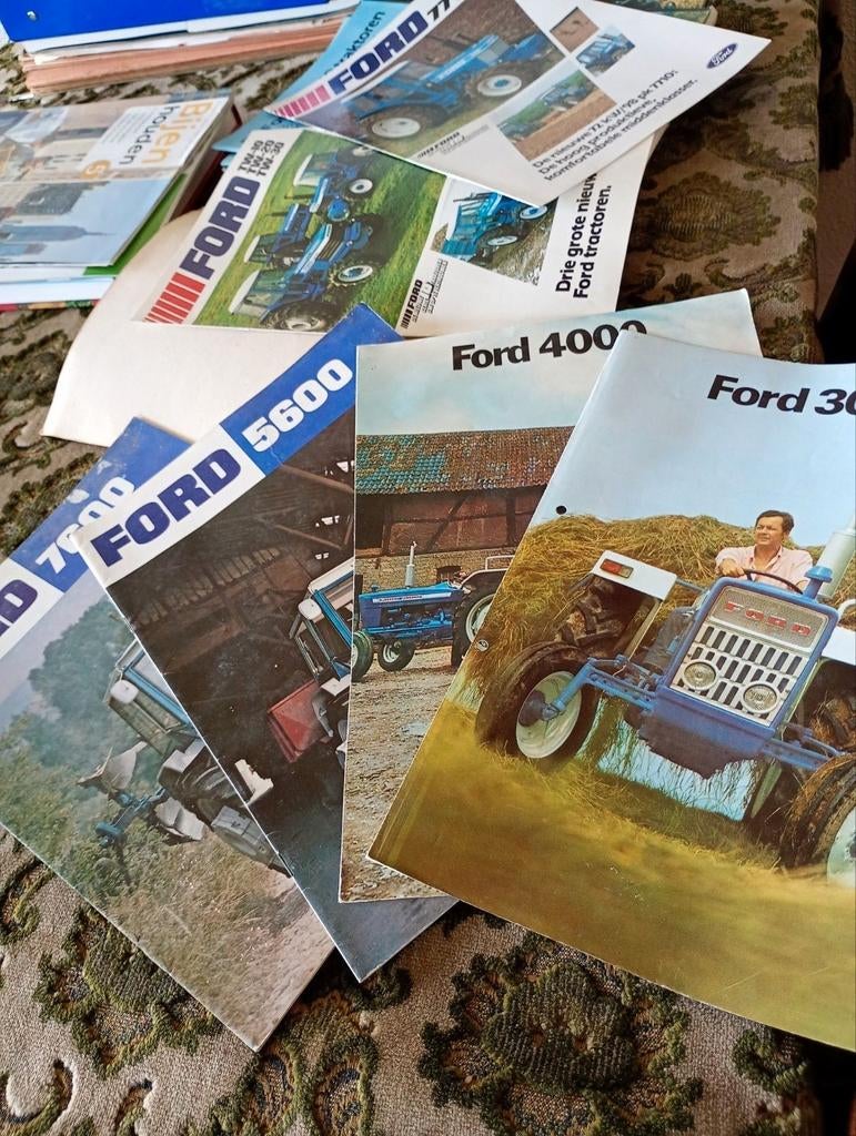 Ford trekker folders, Boeken, Tijdschriften en Kranten, Ophalen of Verzenden, Krant