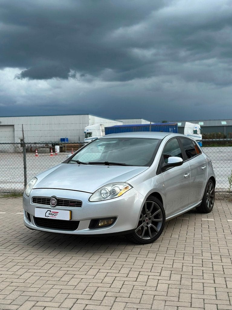 Fiat Bravo 1.4 T-Jet Sport CRUISE - CARPLAY - 150PK, Voorwielaandrijving, Gebruikt, 4 cilinders, 150 pk