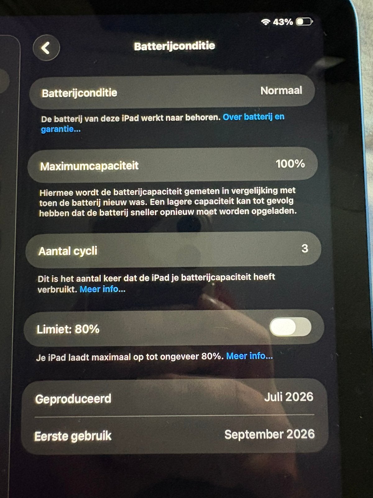 Foto 5 van Ipad A16