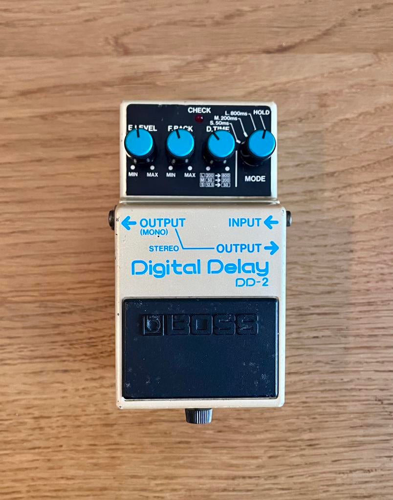 Boss DD-2 Digital Delay MIJ 1985 long chip vintage Japan, Muziek en Instrumenten, Effecten, Ophalen of Verzenden, Gebruikt, Delay of Echo