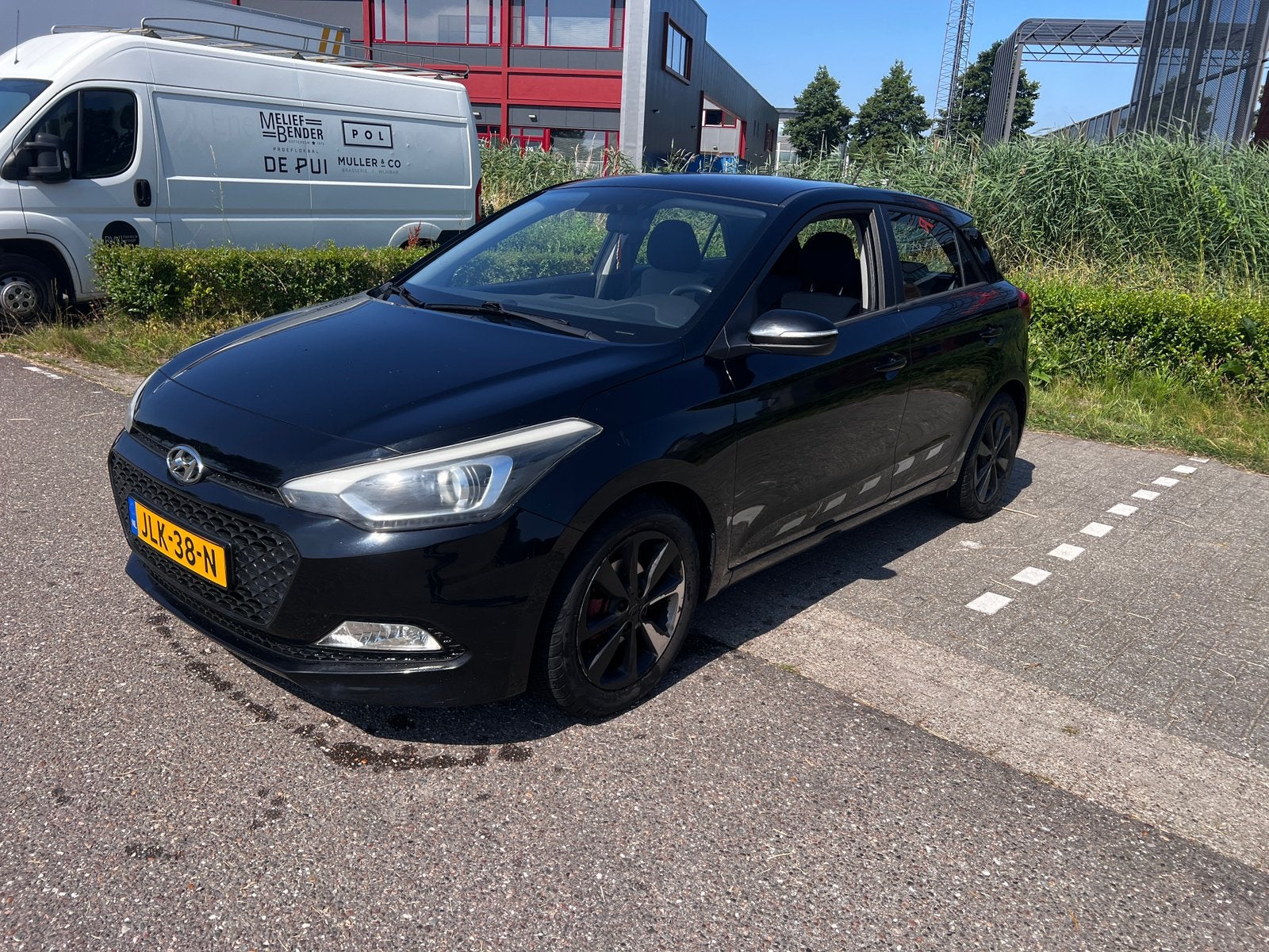 Hyundai i20 1.2i 84PK 5D 2015 Zwart, Auto's, Hyundai, Particulier, i20, ABS, Airbags, Airconditioning, Bluetooth, Boordcomputer