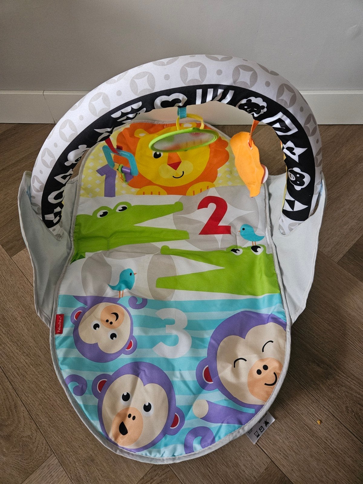 Speelkleed en baby rammelaar, Ophalen, Zo goed als nieuw