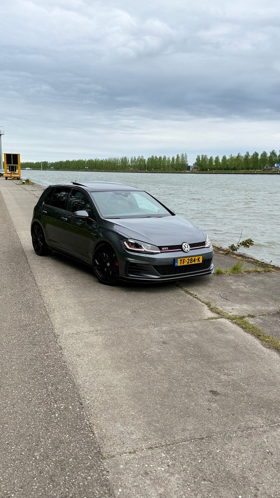 Volkswagen Golf 2.0 GTI TSI 7 DSG 5D 2017 Grijs TCR, Stof, Zwart, 4 cilinders, 1984 cc