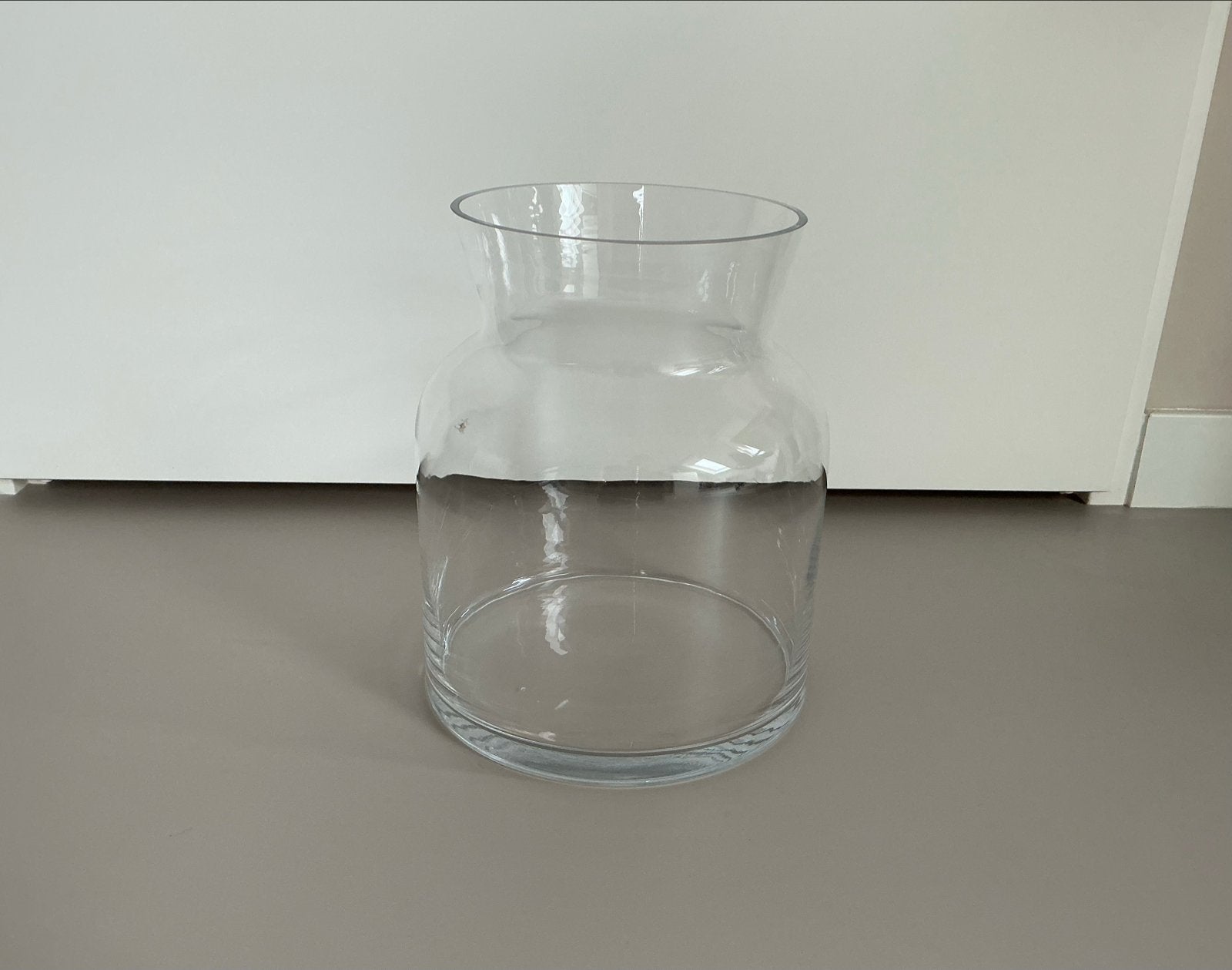 Grote glazen vaas, als nieuw, 30 cm hoog en 25 cm breed, Ophalen of Verzenden, Geschikt voor droogbloemen, Transparant, 30 cm