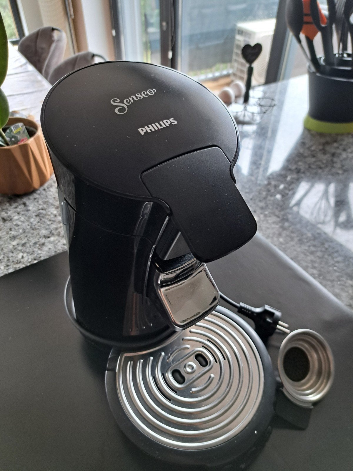 Philips Senseo Koffiezetapparaat - Zwart, Ophalen, Koffiepads en cups, Koffiemachine, Zo goed als nieuw