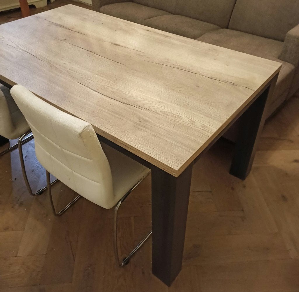 Stevige eettafel (4-6 personen), Utrecht, Huis en Inrichting, 50 tot 100 cm, Zo goed als nieuw, Vijf personen of meer, 150 tot 200 cm