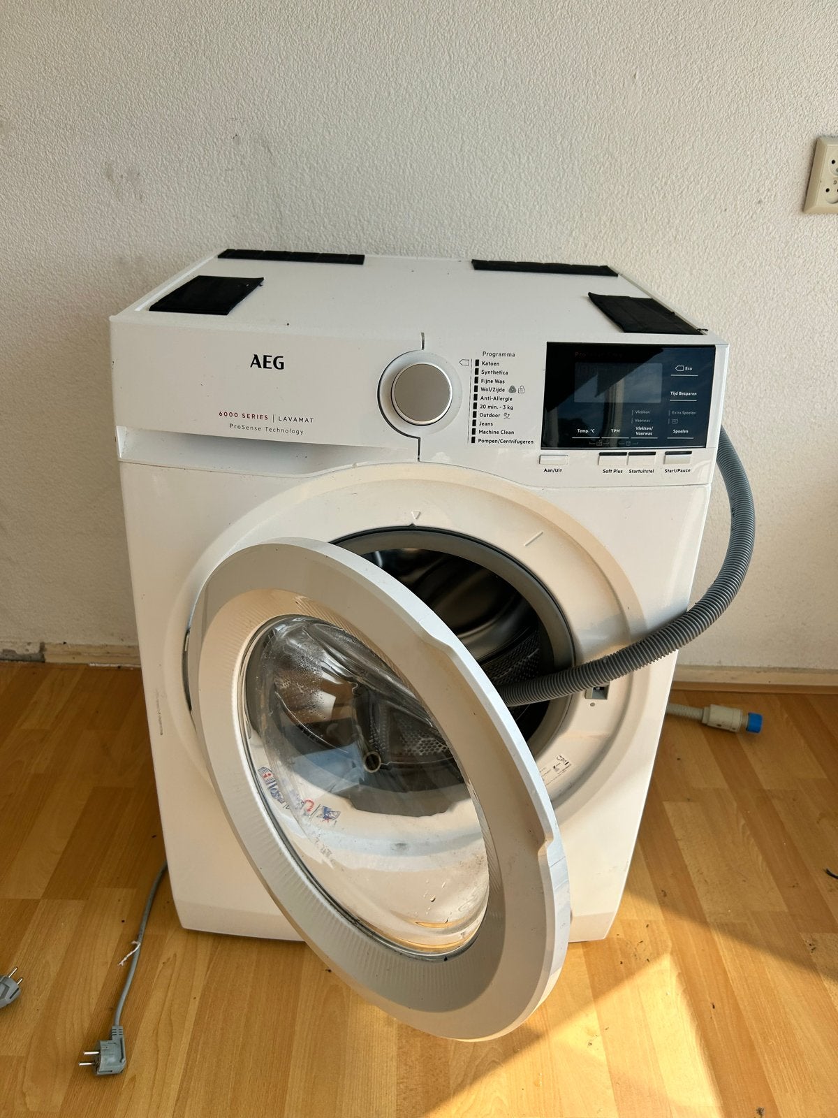 AEG L6FB86GW Wasmachine - 8kg, 1600 toeren, Inverter Motor, Witgoed en Apparatuur, Wasmachines, Ophalen, 6 tot 8 kg, Gebruikt