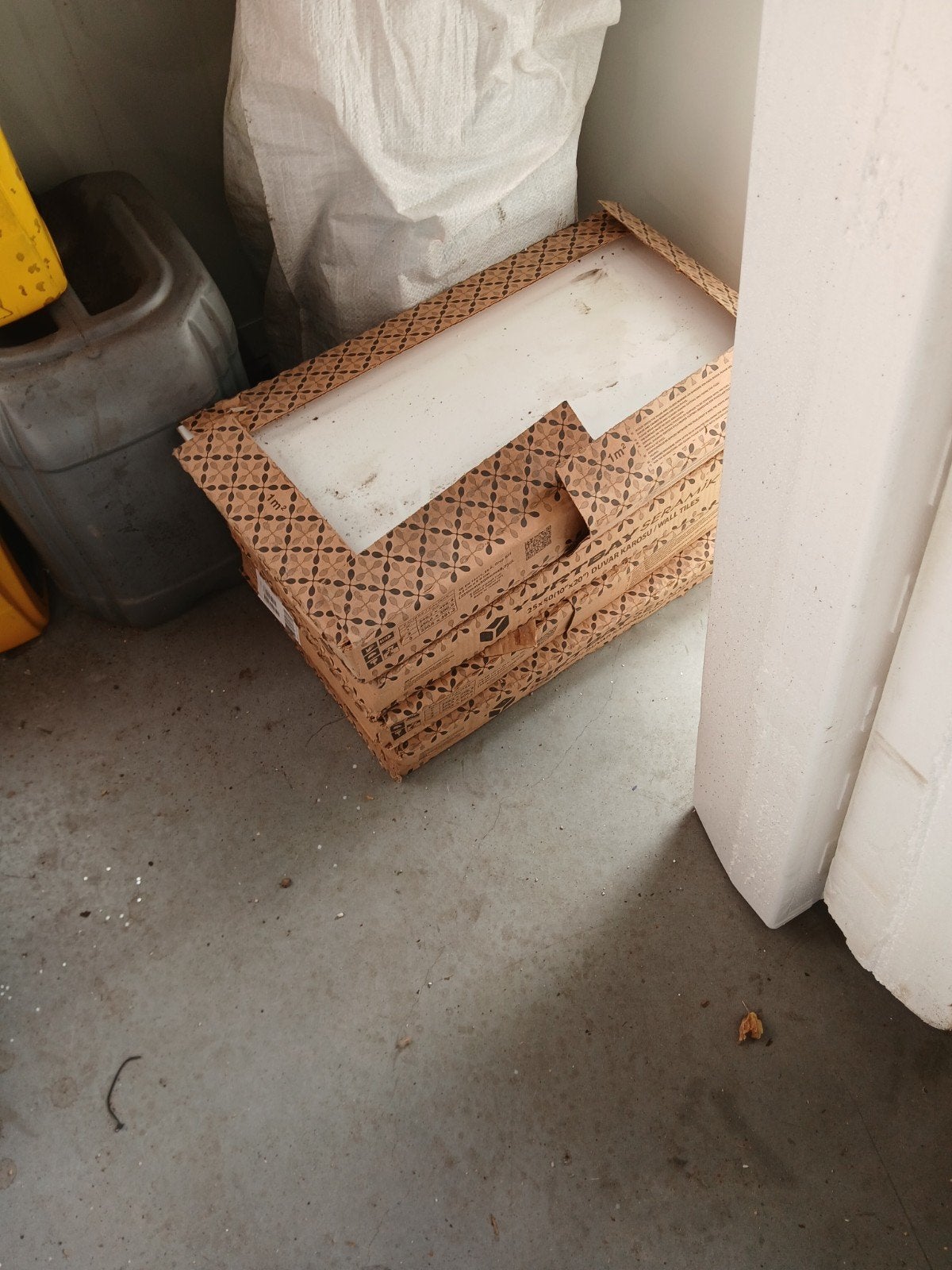 Wandtegels 25x50cm voor WC of badkamer - 4m², Ophalen