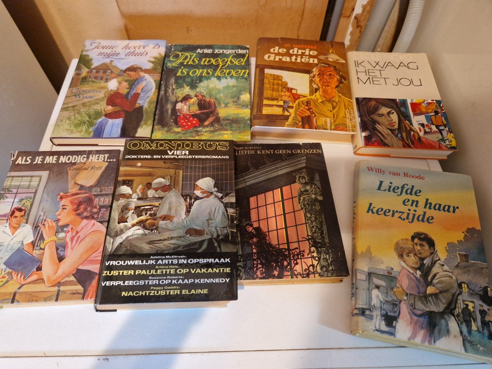 Diverse collectie romans en streekromans (9 boeken), Boeken, Romans, Ophalen of Verzenden, Gelezen, Diverse auteurs, Nederland