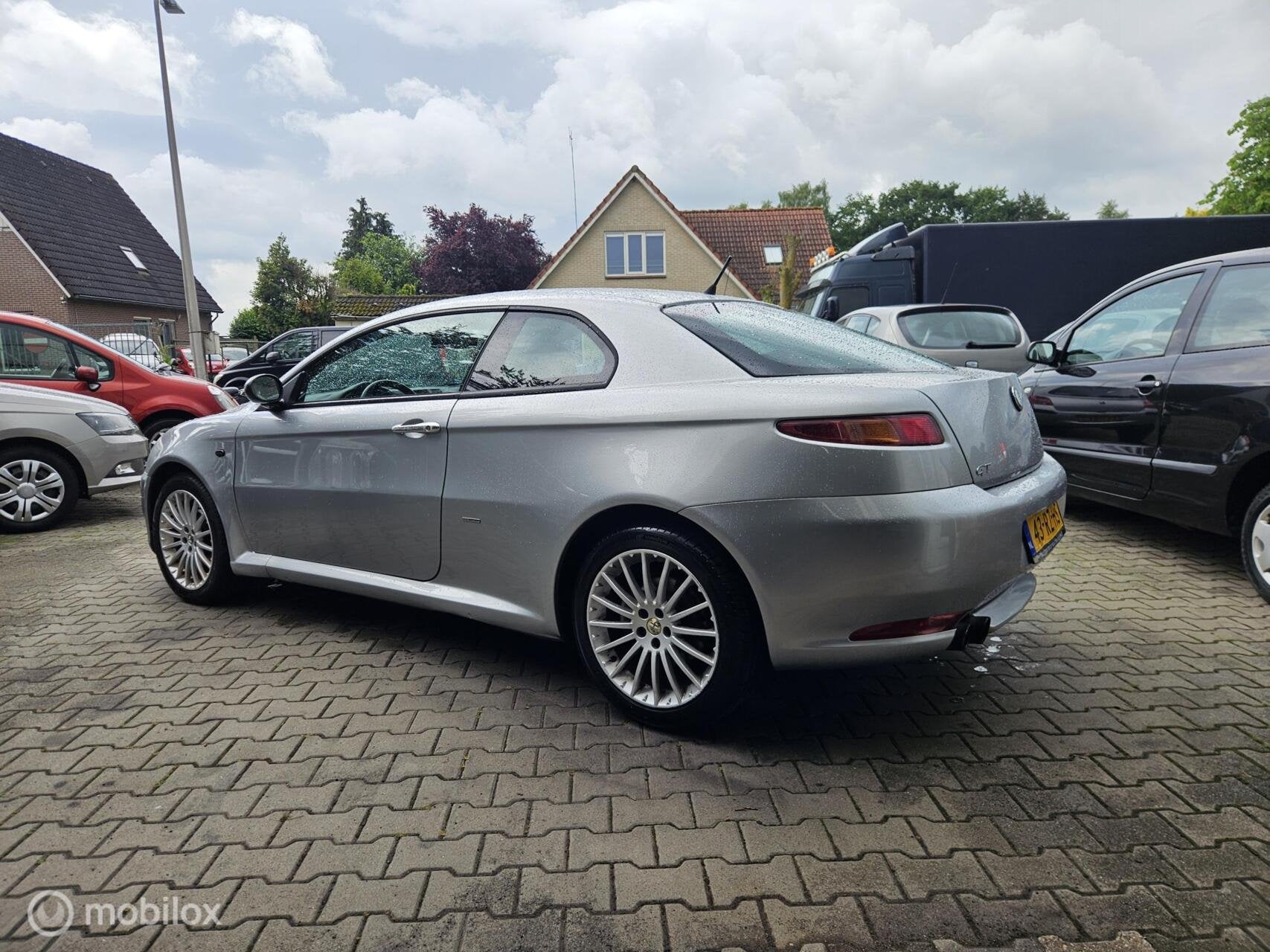 Alfa Romeo GT 2.0 JTS Progression, Voorwielaandrijving, Gebruikt, 1295 kg, 400 kg
