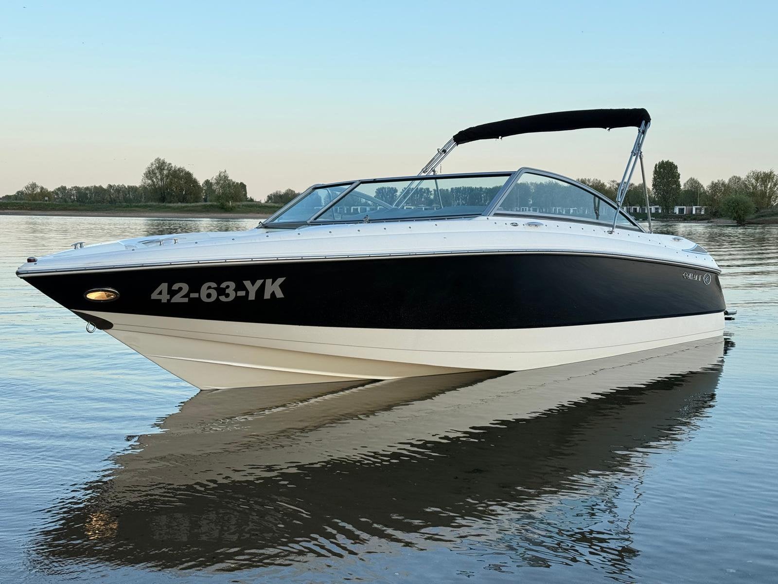 Cobalt 24 SX EVT trailer 5,7 V8 Volvo 291 uur, Watersport en Boten, Ophalen, Benzine