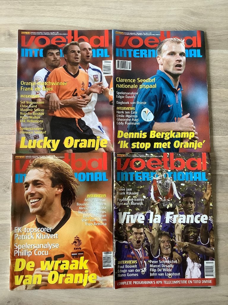 Euro 2000 Voetbal Internationals, Boeken, Ophalen of Verzenden, Zo goed als nieuw, Balsport, Voetbal International