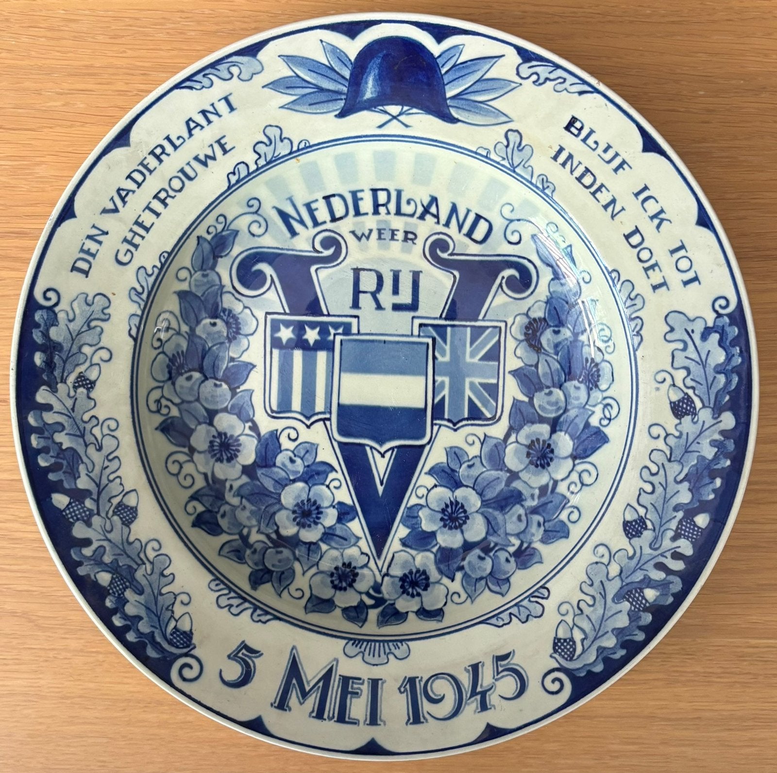 Delfts blauw bevrijdingsbord uit 1945, Ophalen