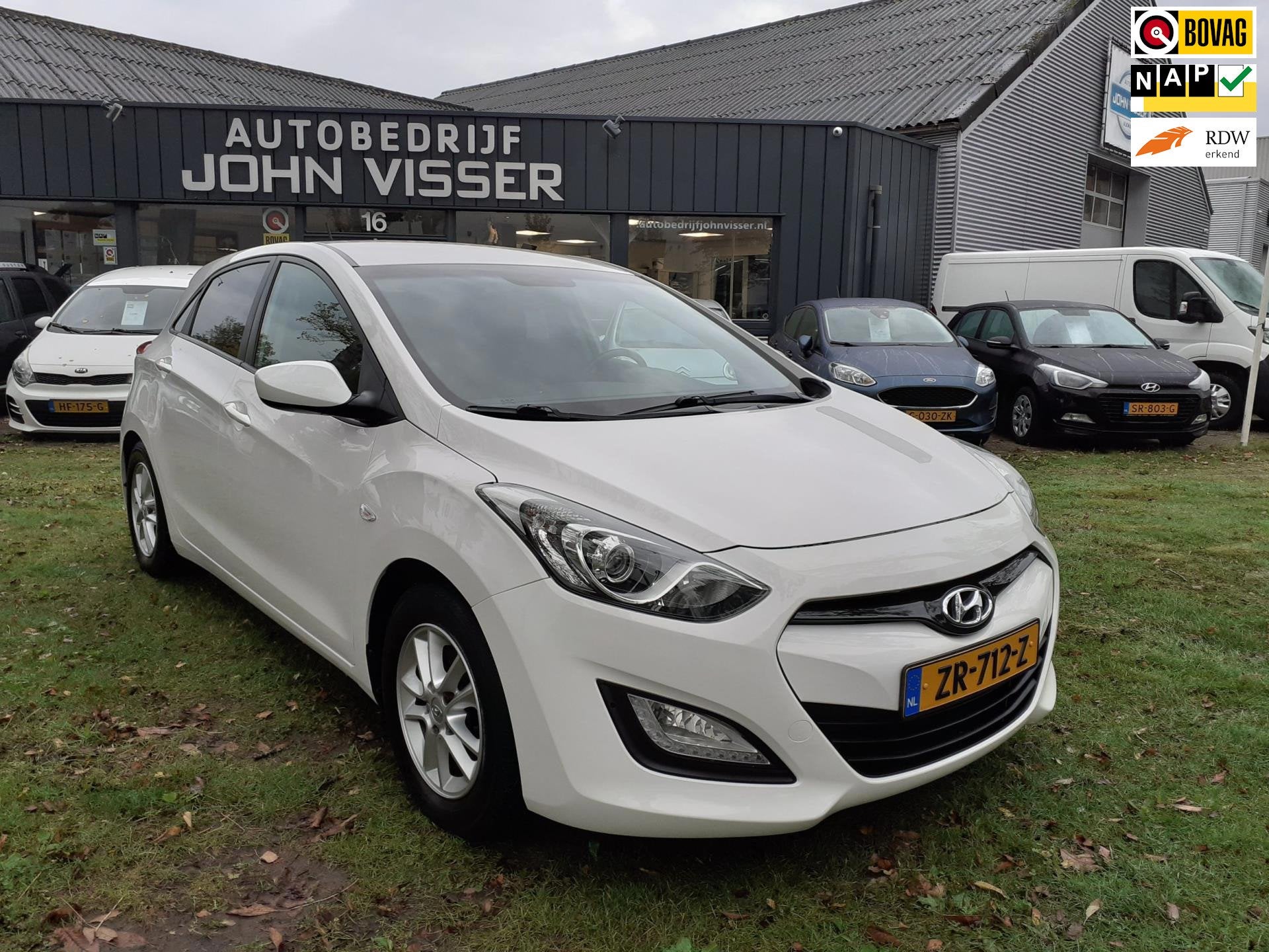 Hyundai I30 1.6 GDI *Automaat*PDC achter*Cruise*, Auto's, Hyundai, Euro 5, Gebruikt, Wit, Bedrijf