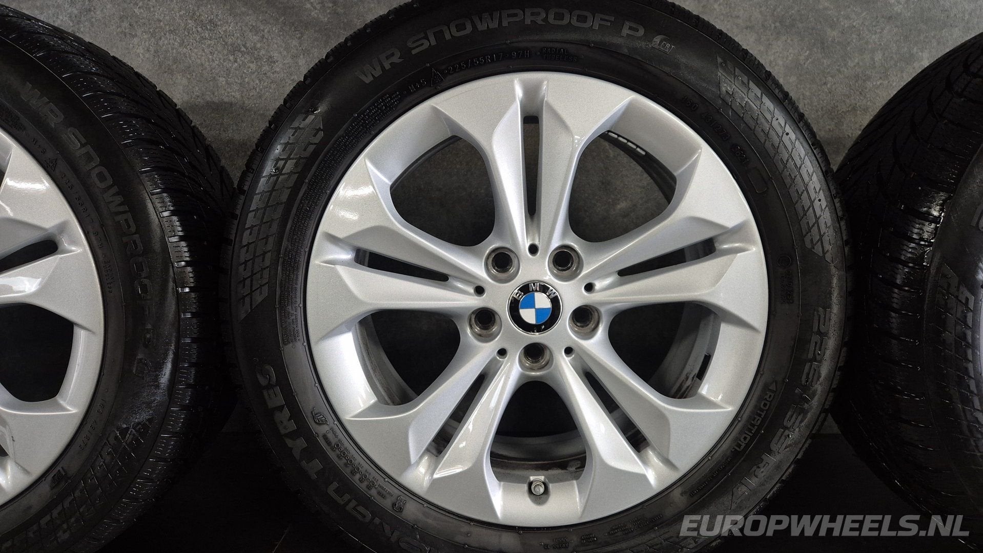 17 inch BMW velgen winterbanden X1 F48 X2 F39 Styling 564