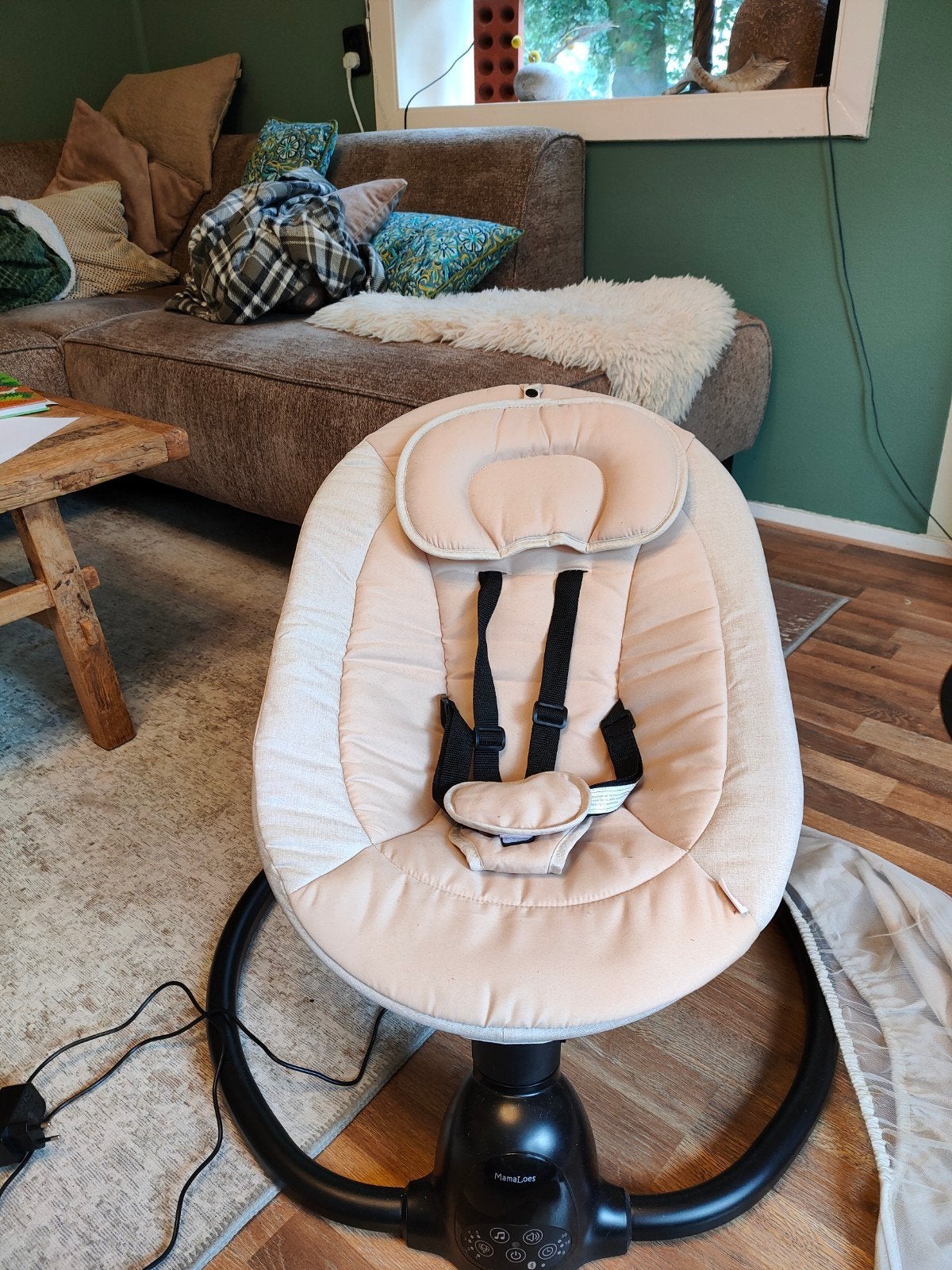 Elektrische schommelstoel Mama Loes - Zo goed als nieuw, Kinderen en Baby's, Schommelstoel, Ophalen, Overige merken, Met gordel(s) of riempje(s)
