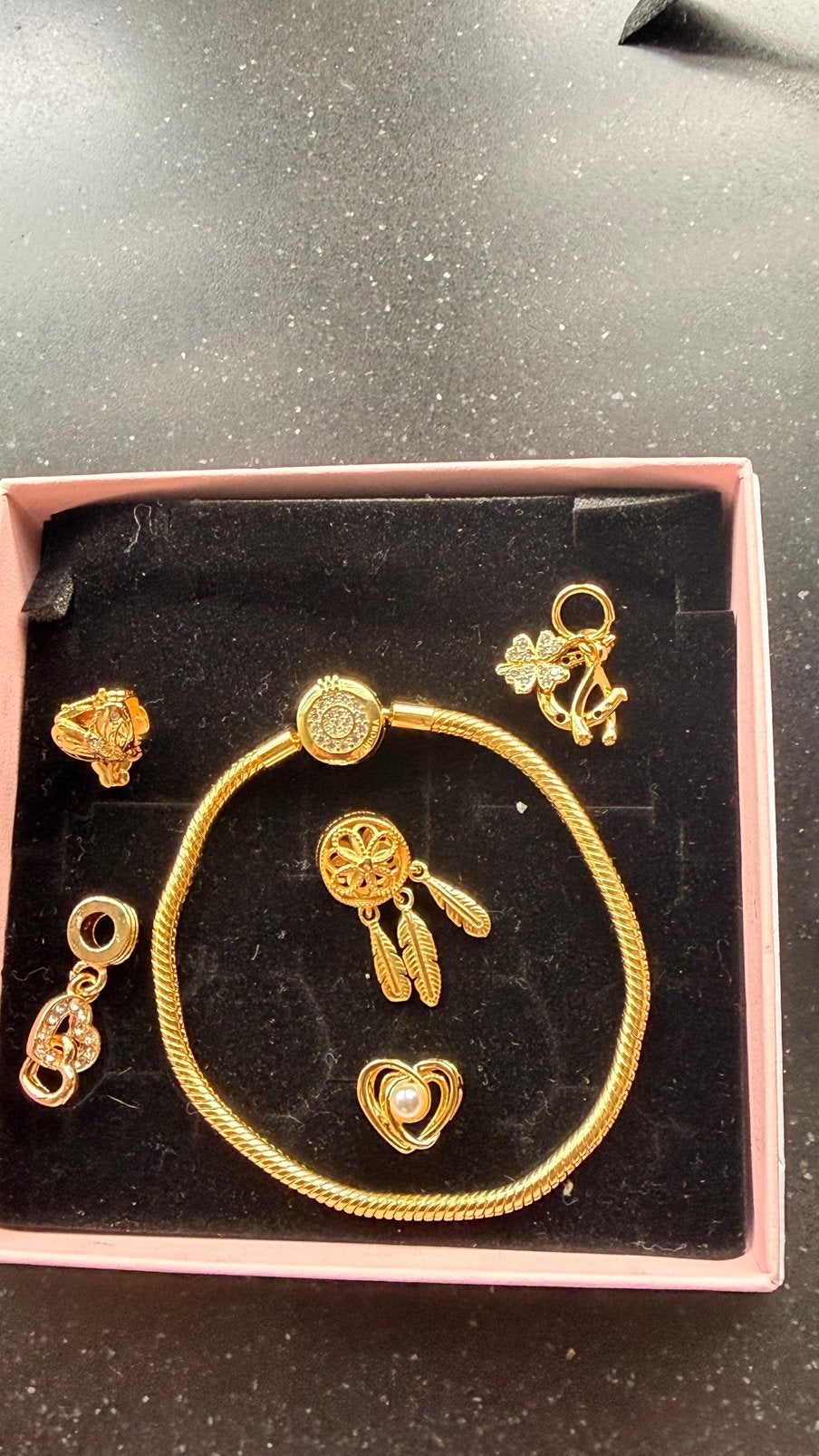 Pandora armband 14 k verguld goud armband met bedels, Ophalen of Verzenden, Zo goed als nieuw, Goud