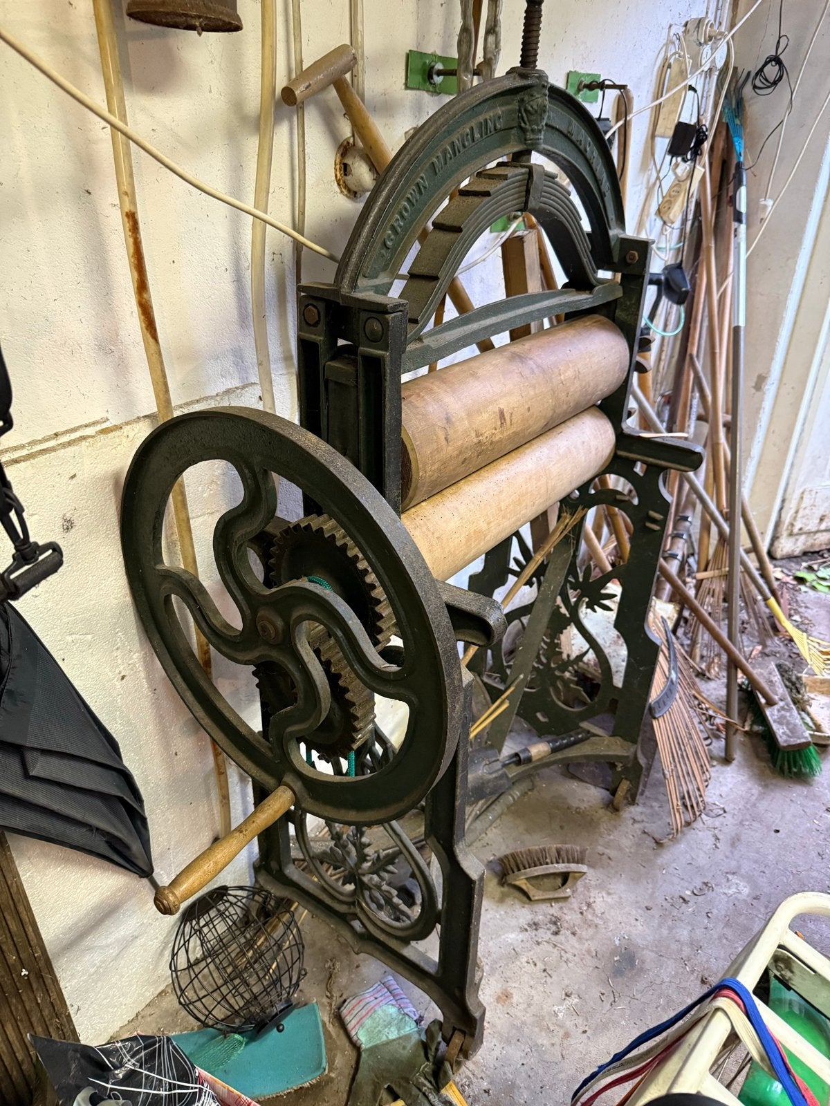 Antieke kledingpers / mangel - Crown Mangling Machine, Ophalen