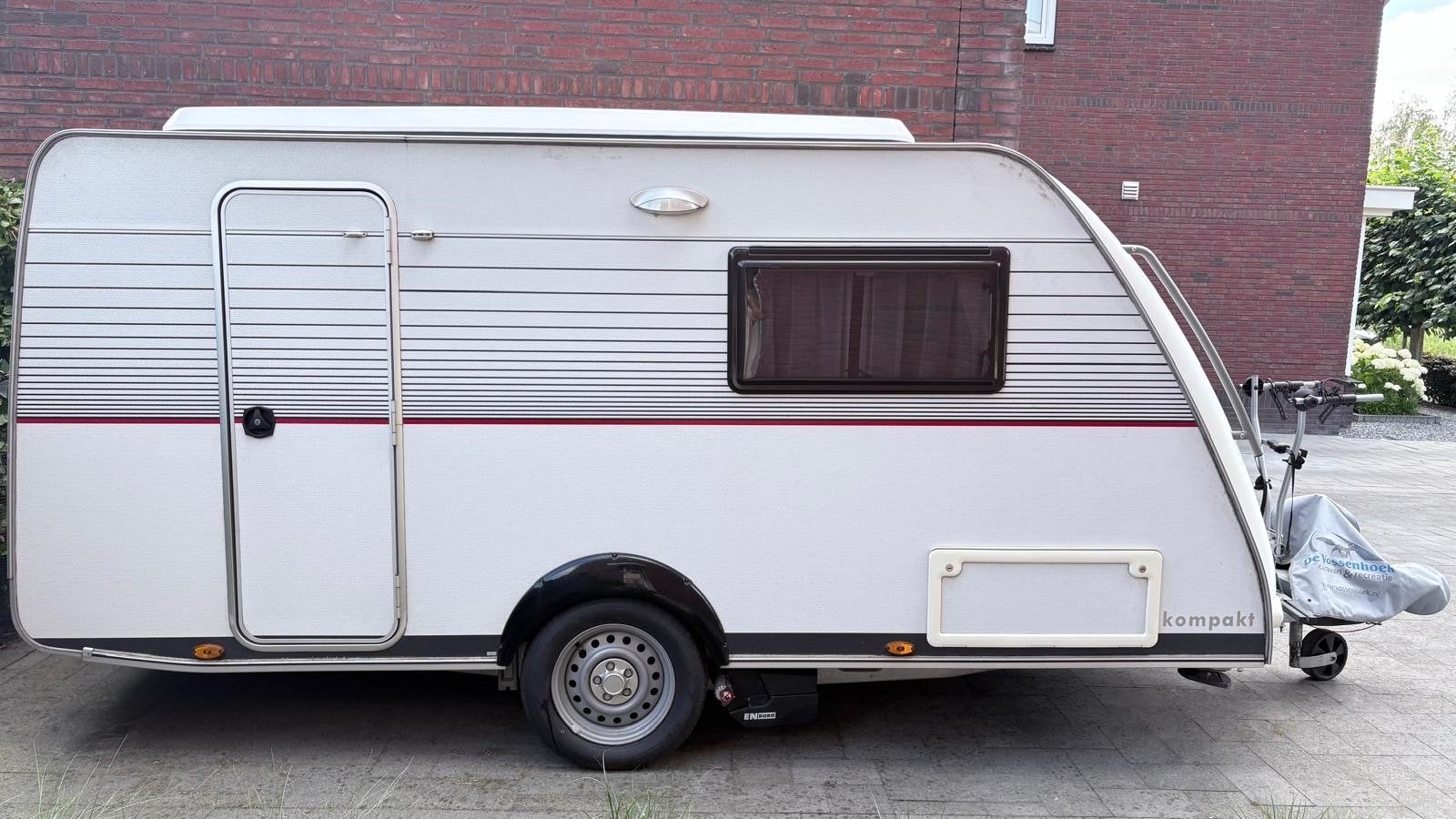 Mooie kip Kompakt kk37 middenkeuken bj 2011, Caravans en Kamperen, Standaardzit, Kip, Tot en met 2, Particulier