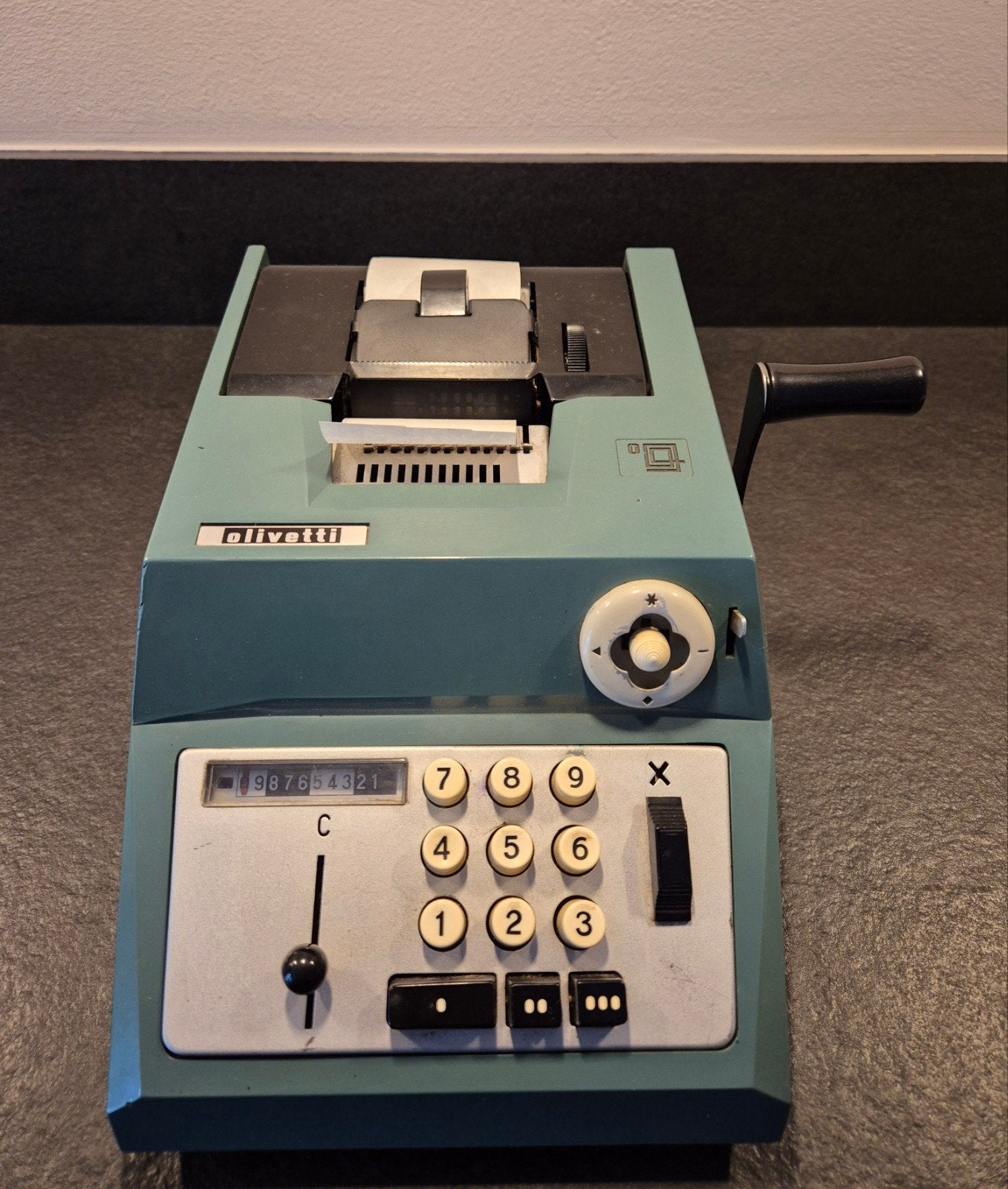 Oude Olivetti rekenmachine 1971 in zeer nette staat, Ophalen of Verzenden, Grafische rekenmachine, Gebruikt