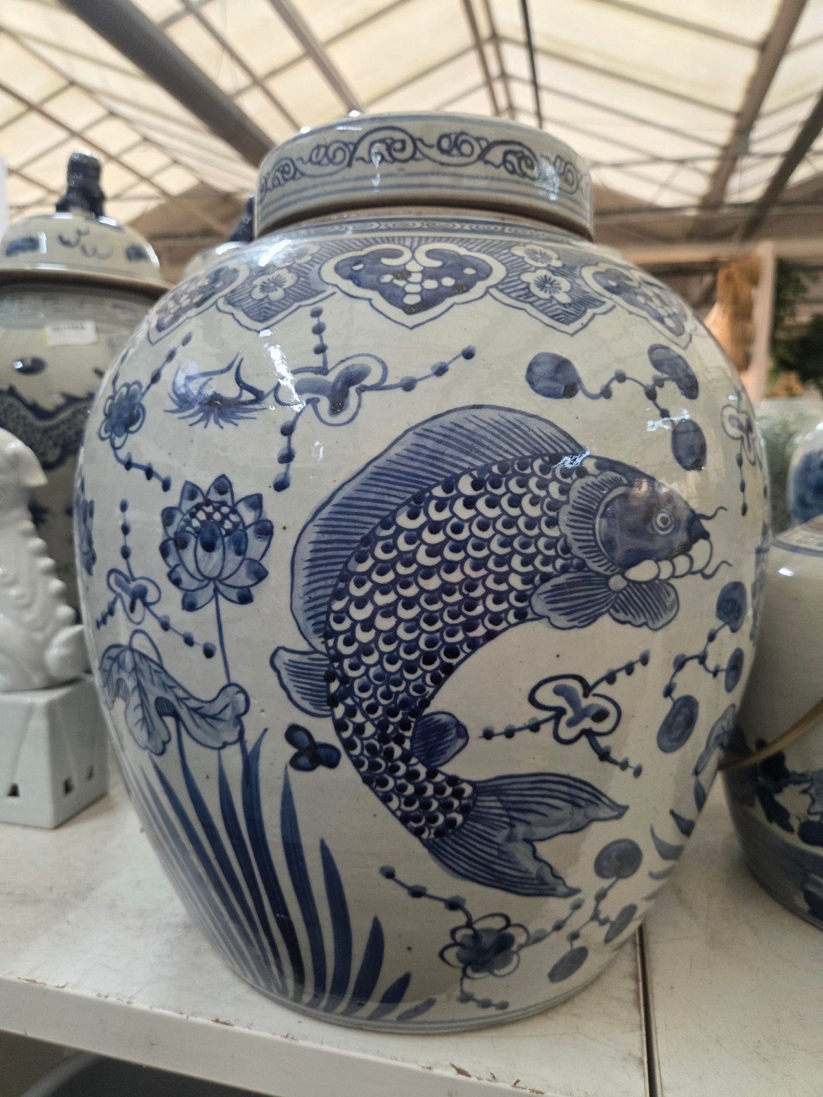 Antieke Chinese Gemberpot met Karperdecoratie, Ophalen of Verzenden