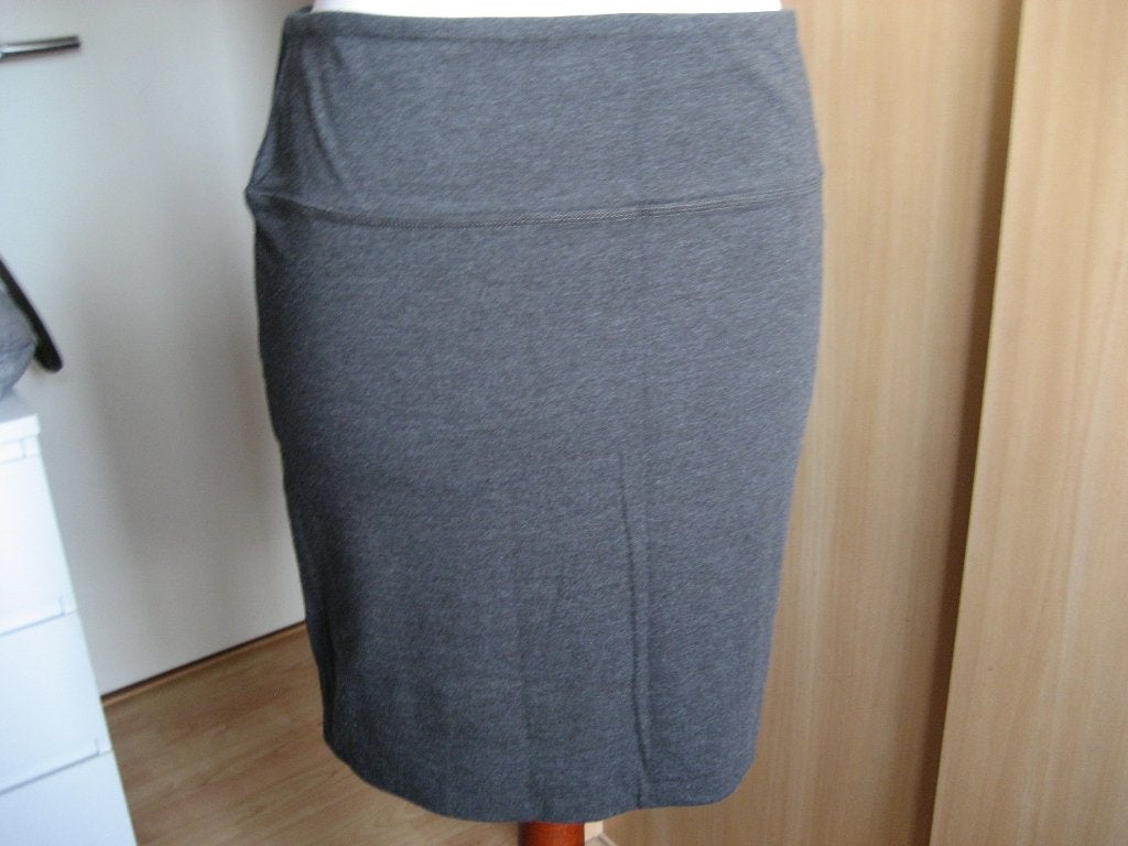 Zhenzi tricot rok grijs maat 46 (M), Zhenzi, Maat 46/48 (XL) of groter, Ophalen of Verzenden, Zo goed als nieuw