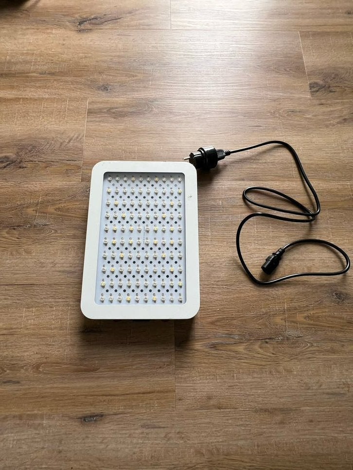 LED Kweeklamp voor planten - Full Spectrum Groeilicht, Tuin en Terras, Ophalen of Verzenden, Zo goed als nieuw, Kweeklamp