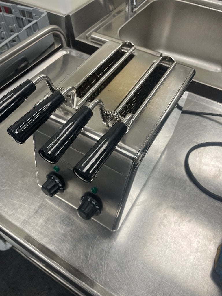 CaterChef professioneel tosti-apparaat 2 sleuven – ZGAN, Ophalen of Verzenden, Zo goed als nieuw, Uitneembare kruimellade