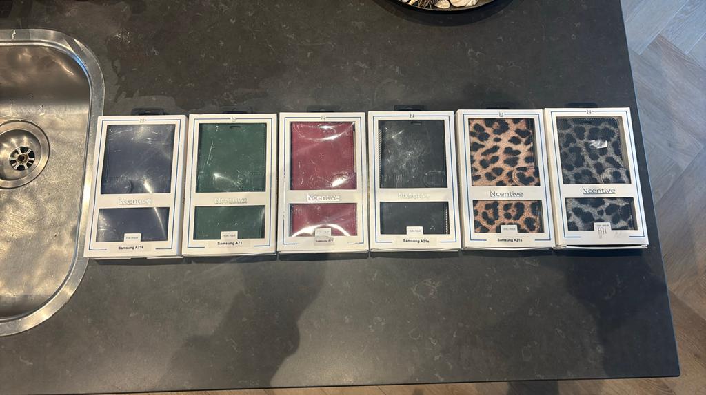 Samsung hoesjes! A21s en A71, Telecommunicatie, Mobiele telefoons | Samsung, Zwart, Nieuw, Ophalen of Verzenden, 128 GB