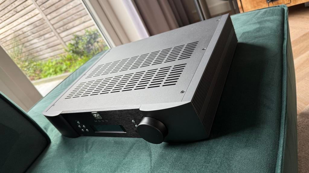 Moon 240i versterker DAC/Phono MM - 2x50/100 W (8/4 Ω), Overige merken, Ophalen of Verzenden, Zo goed als nieuw, Minder dan 60 watt