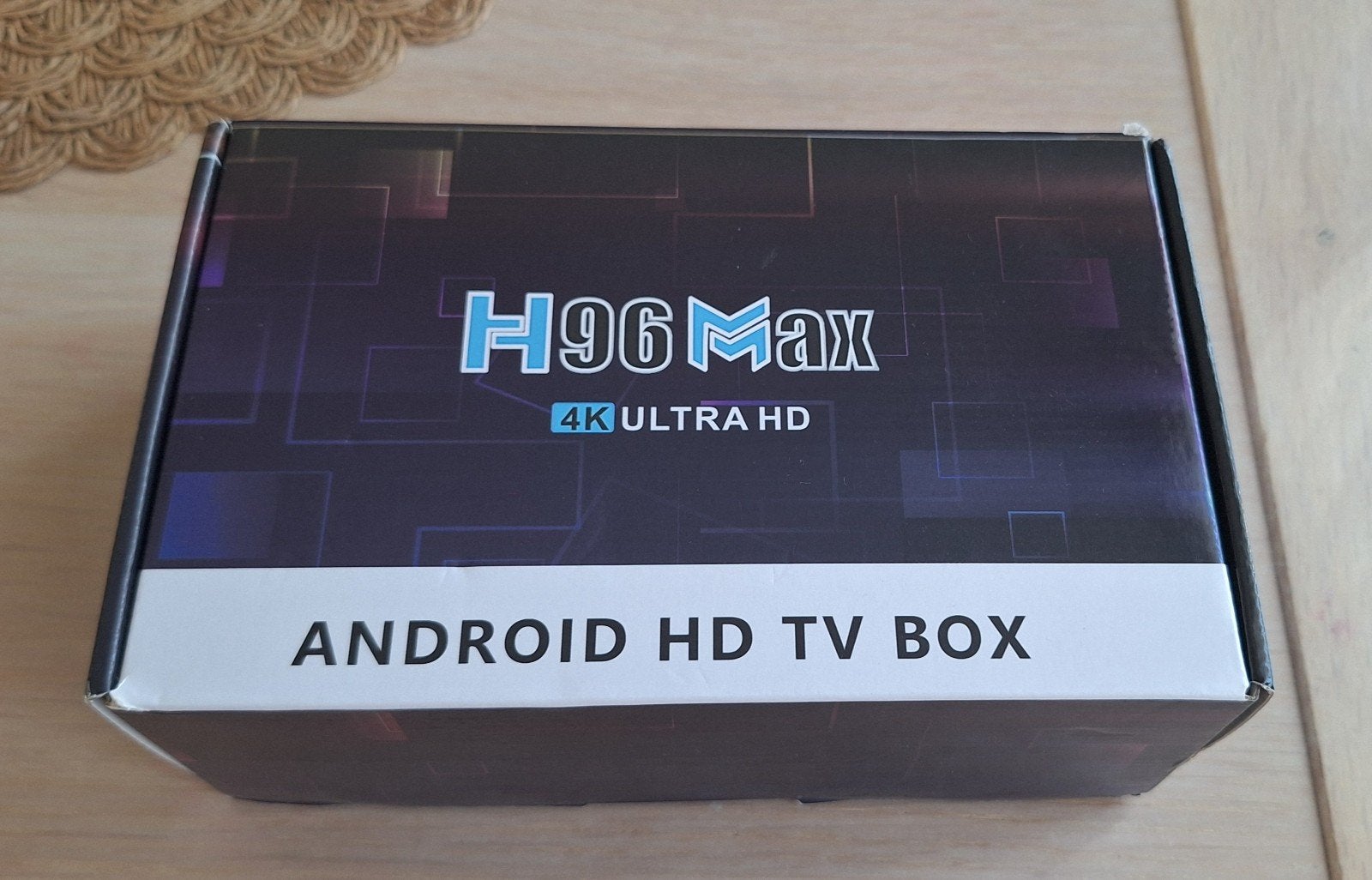 Android 11 tv  box H96 Max 4GB/32GB ibopro player levenlang, Ophalen of Verzenden, Zo goed als nieuw, Decoder