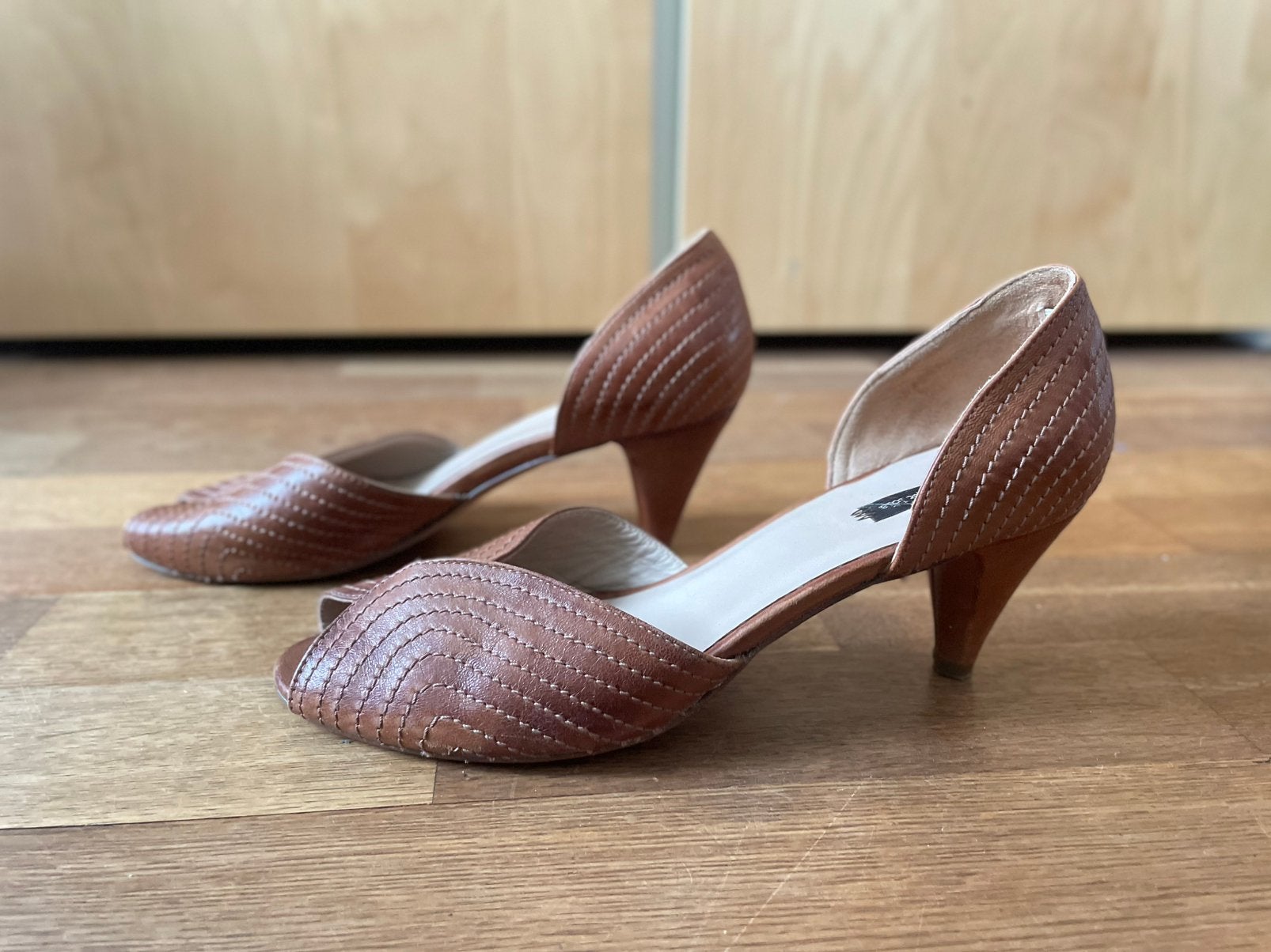 Bruine peep toe pumps 41, Pumps, Bruin, Ophalen of Verzenden, Gedragen