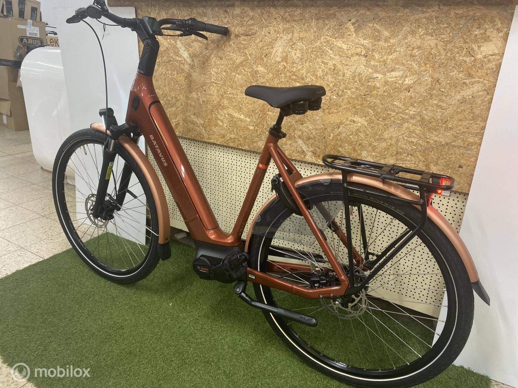 Foto 6 van BATAVUS FINEZ PT E GO POWER BOSCH 750WH 57 CM 5V NIEUW