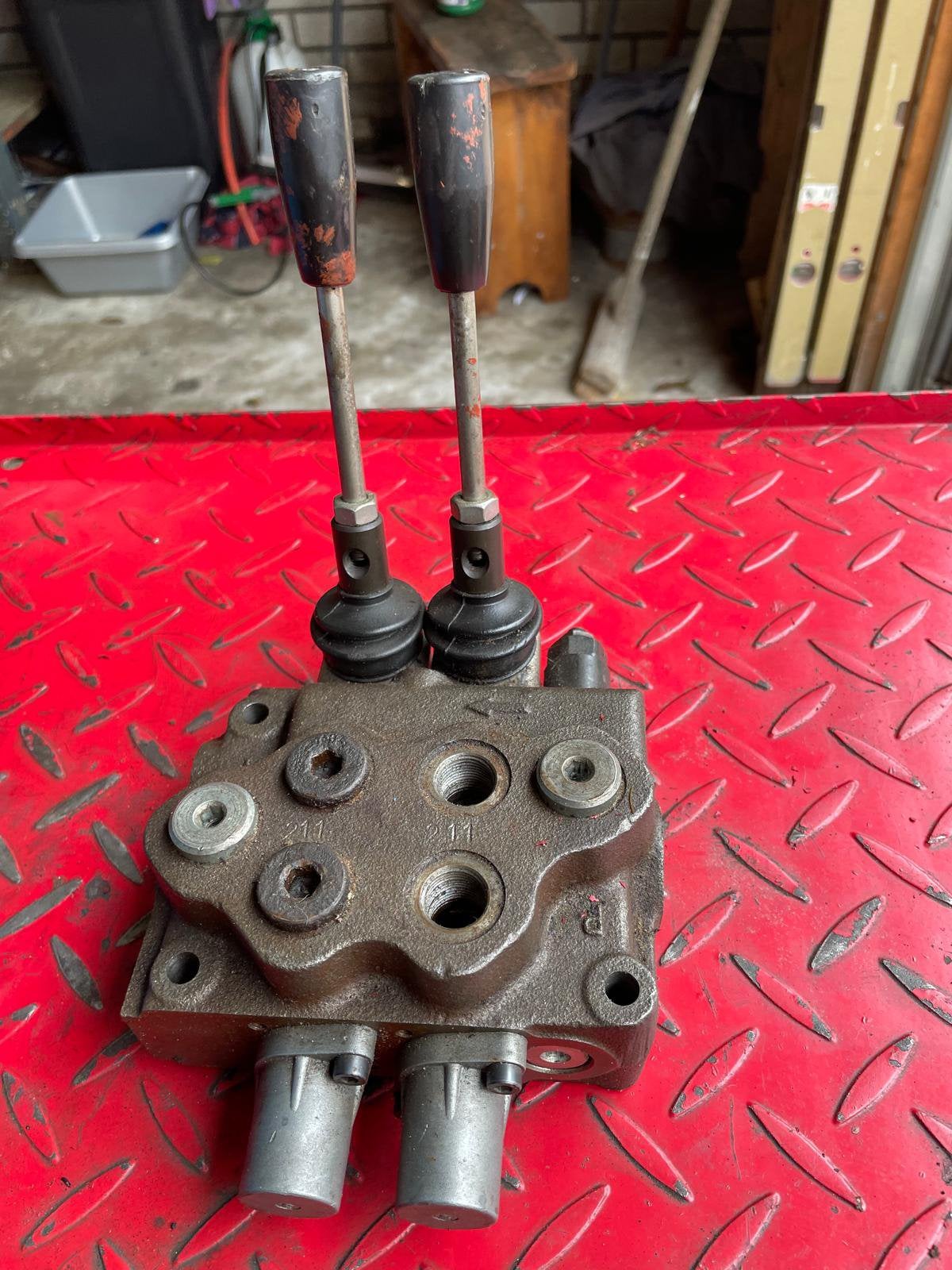 Te koop Hydrauliek Unit agregaat met ventiel blok, Ophalen, Gebruikt, Minder dan 5 kVA, Overige typen