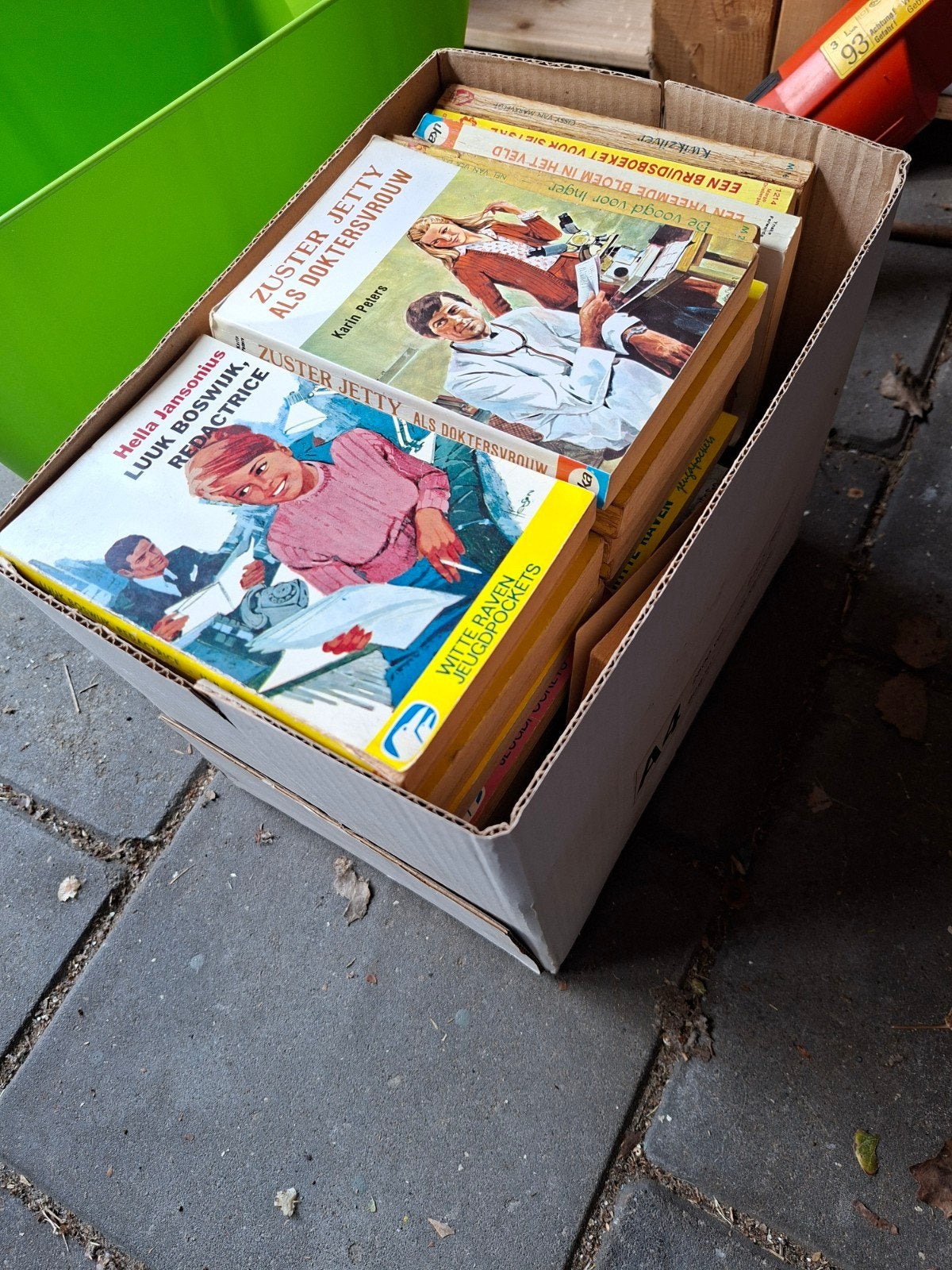 Witte Raven 46 boekjes jaren 60, Boeken, Ophalen of Verzenden, Gelezen