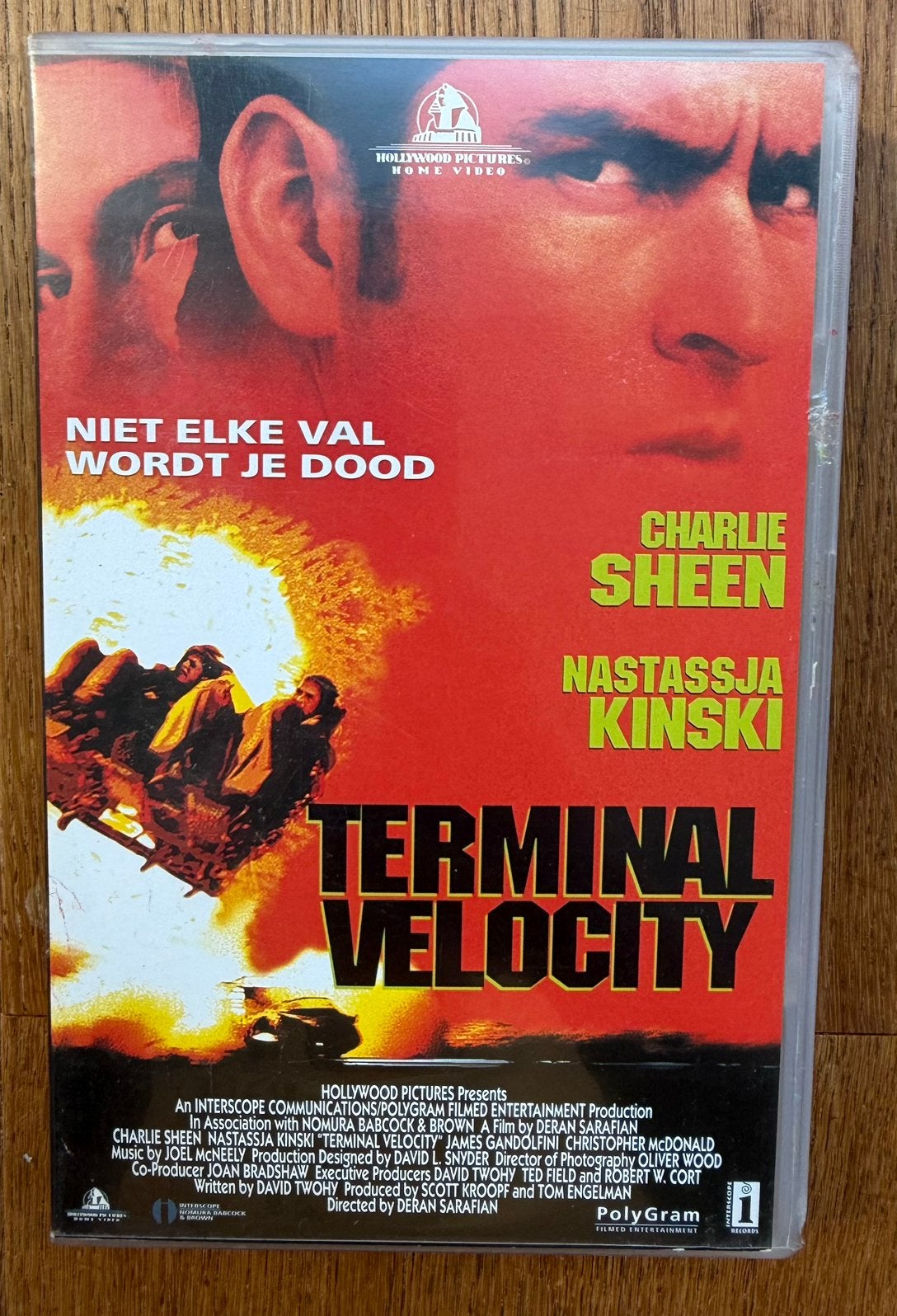 VHS videoband: Terminal velocity, Verzenden, Gebruikt