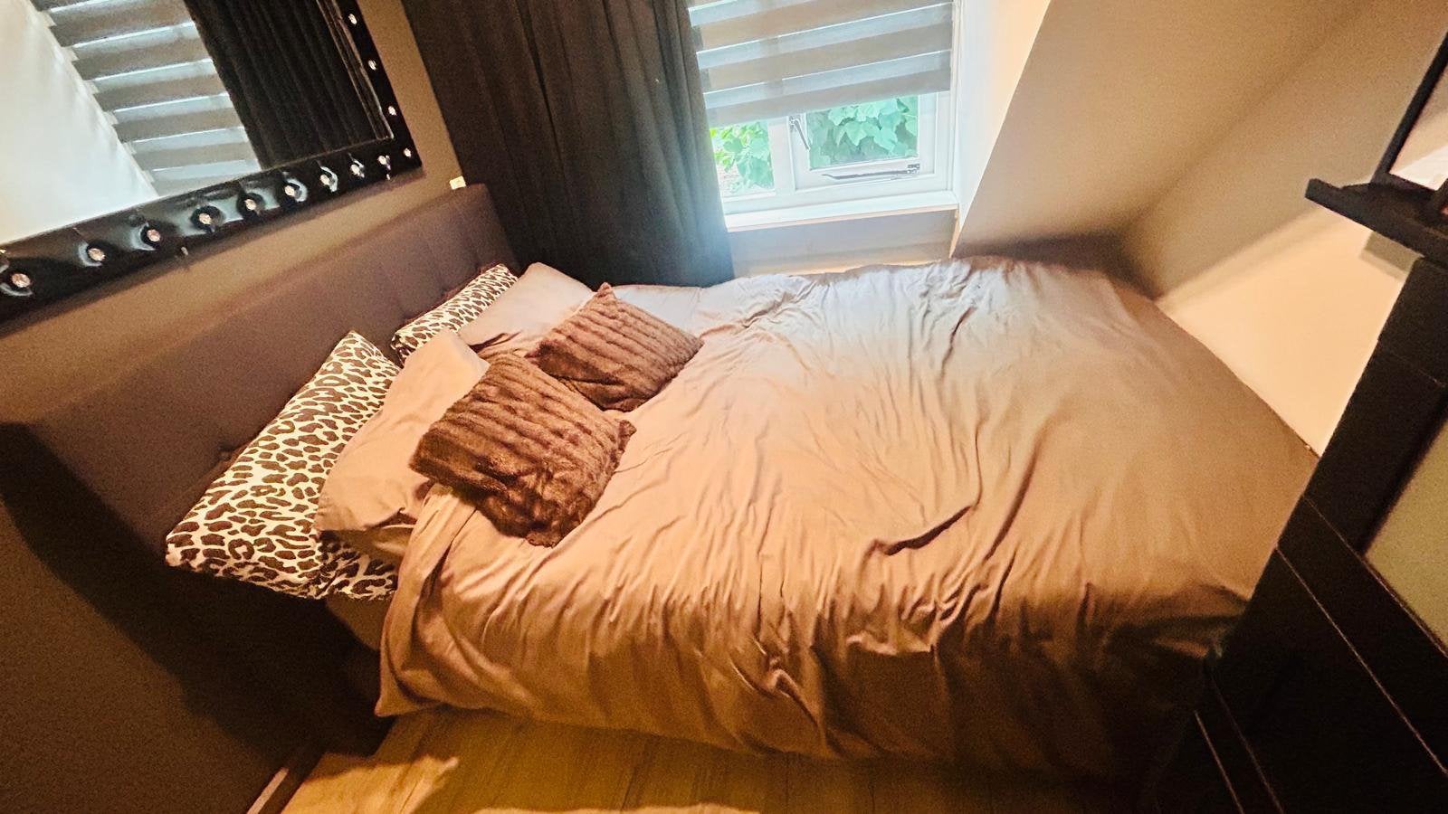 Boxspring 140x200, Ophalen, Zo goed als nieuw, Tweepersoons, 140 cm