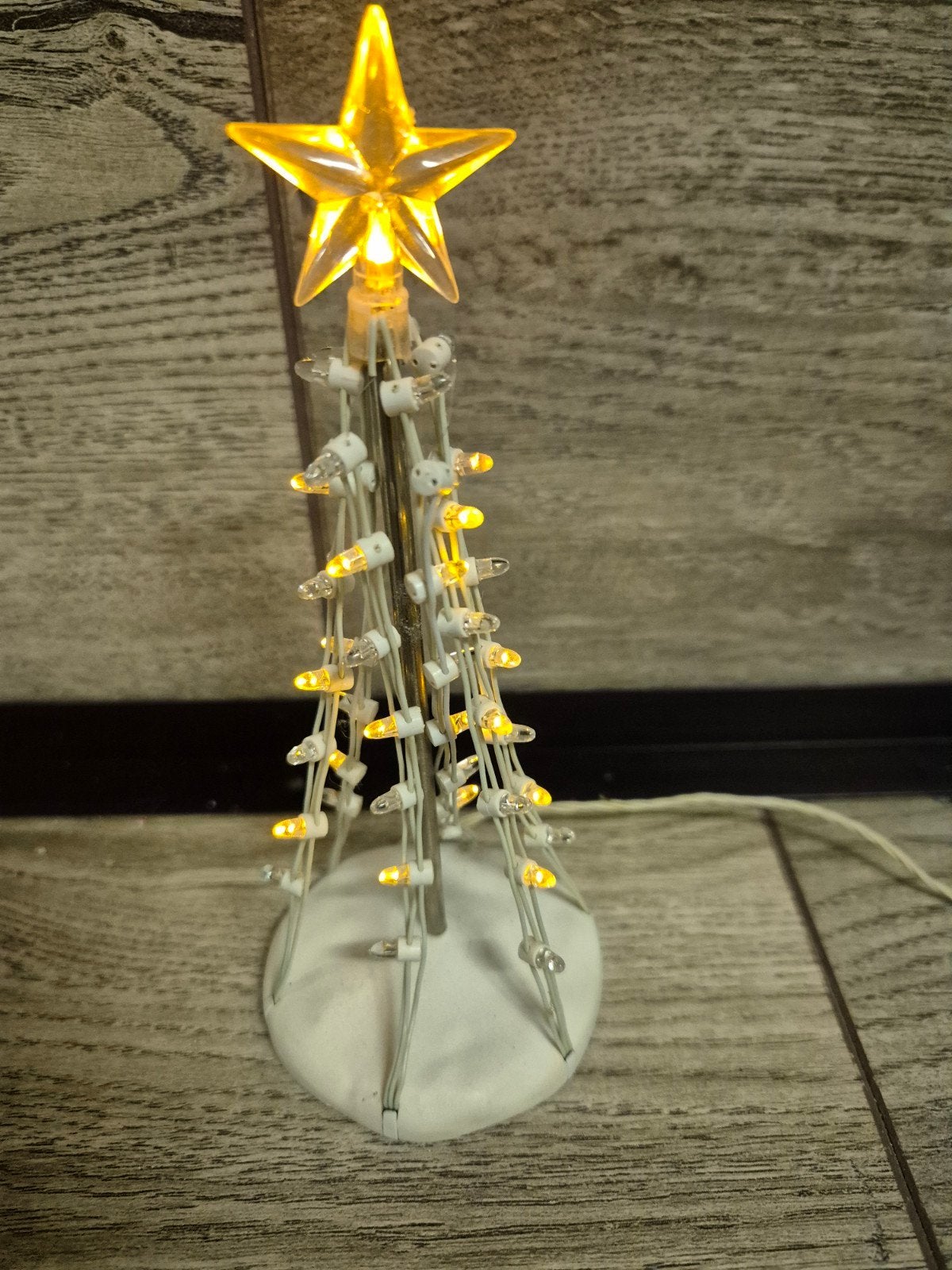 lemax mooie verlichte boom kerstdorp kersthuisjes, Ophalen of Verzenden, Zo goed als nieuw