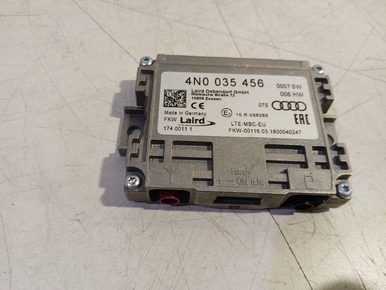 Antenne versterker Audi SQ5, Ophalen of Verzenden, Van der Ven Autorecycling B.V., Onderdelen@venauto.nl, Ettenseweg 76, 4706 PB Roosendaal, The Netherlands
