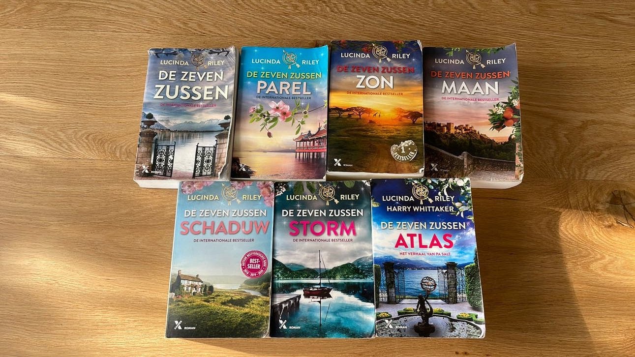 Complete boekenserie De zeven zussen Lucinda Riley, Boeken, Ophalen of Verzenden, Zo goed als nieuw