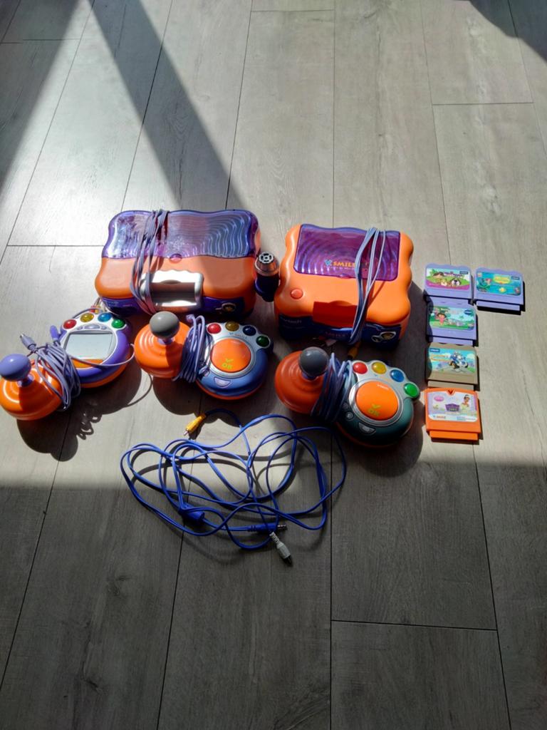 VTech V.Smile TV Learning System met controllers en games, Spelcomputers en Games, Spelcomputers | Overige, Ophalen of Verzenden