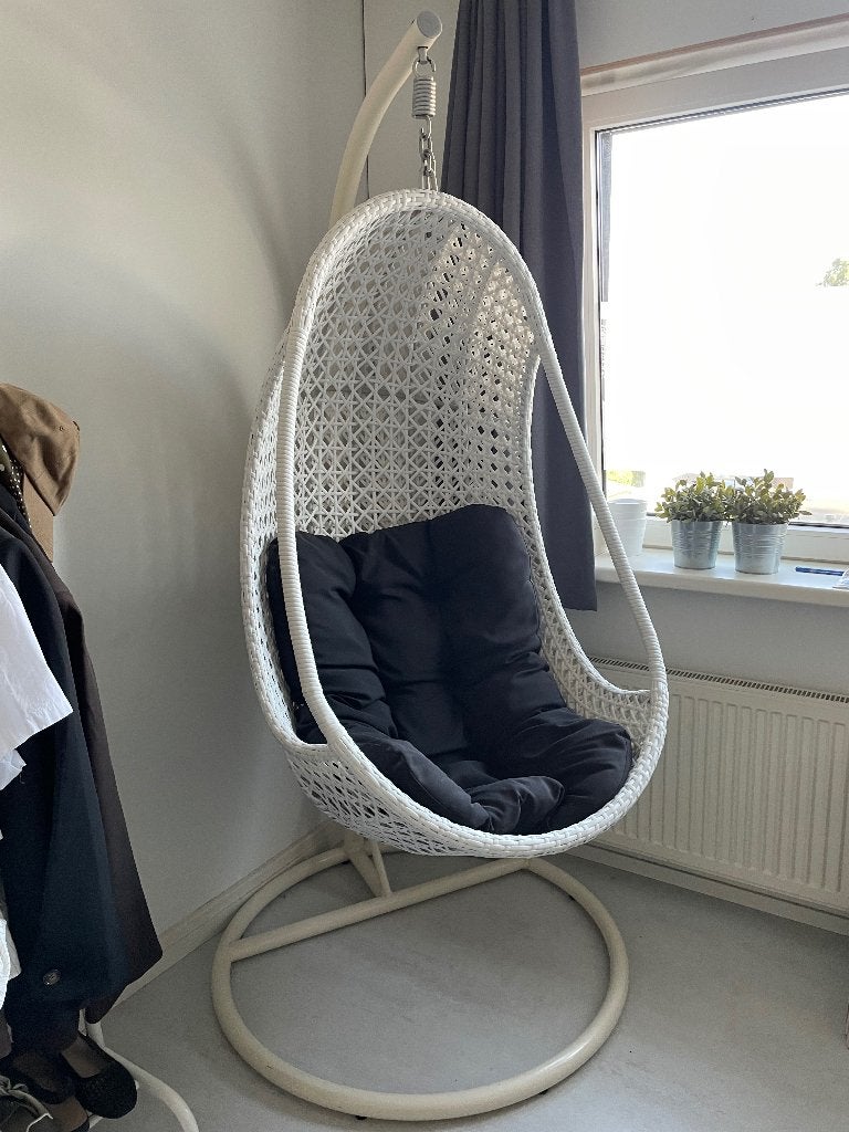 Witte hangstoel incl kussen, Tuin en Terras, Ophalen, Gebruikt, Rotan, Verstelbaar