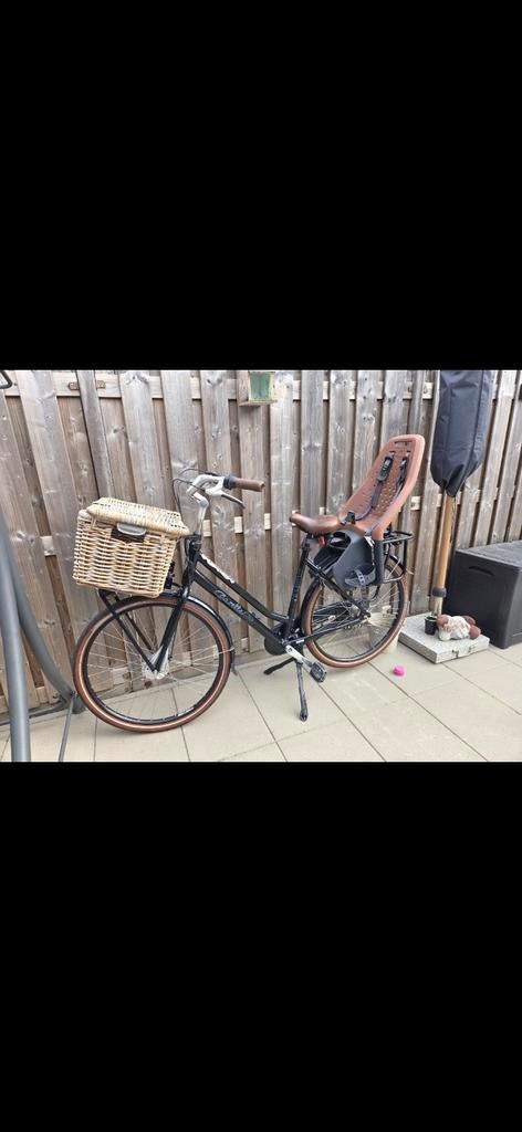 Gazelle damesfiets met mand en kinderzitje, Fietsen en Brommers, Fietsen | Dames | Damesfietsen, Velgrem, Versnellingen, Ophalen of Verzenden