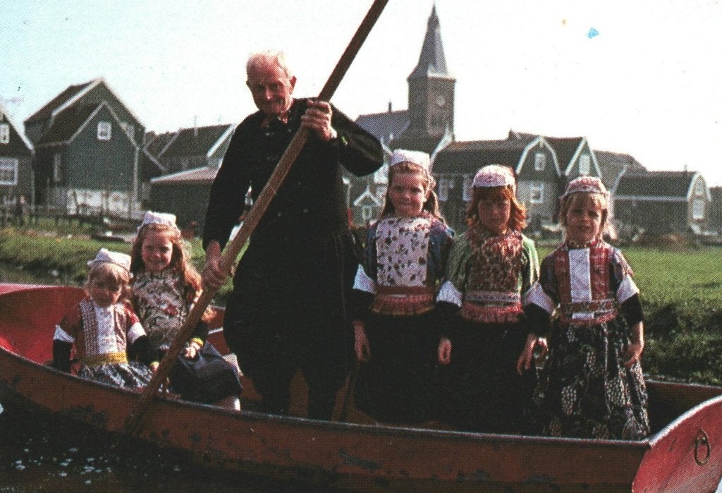 38265	Marken	NH 80+	_gelopen met mooie zegel	Waterland, Ophalen of Verzenden, 1980 tot heden, Ongelopen, Noord-Holland