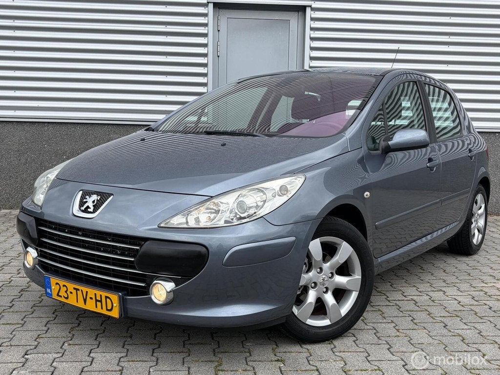 Peugeot 307 1.6-16V Premium Cruise,Airco,Trekhaak, Auto's, Peugeot, Voorwielaandrijving, Stof, Gebruikt, Zwart