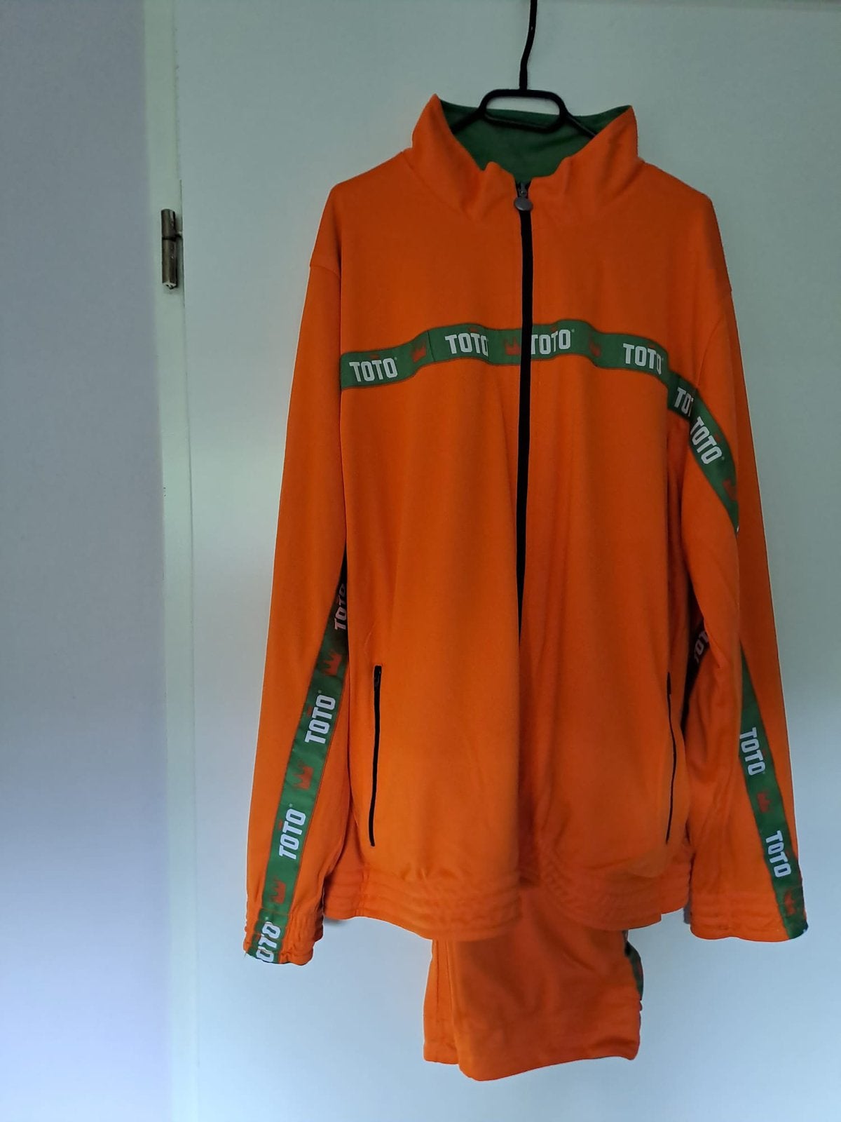 KNVB TOTO Trainingspak mt XXL nieuw! Oranje/groen, Kleding | Heren, Verzenden, Overige maten, Zo goed als nieuw, Voetbal