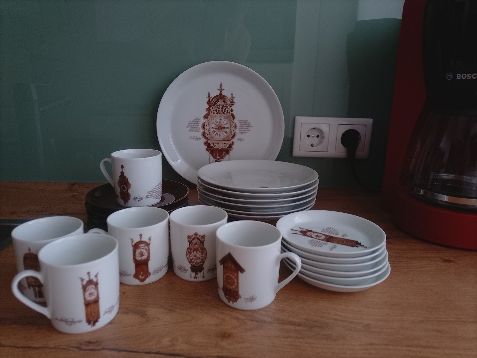 Koffie- en gebakservies met Nederlandse klokken, Ophalen of Verzenden