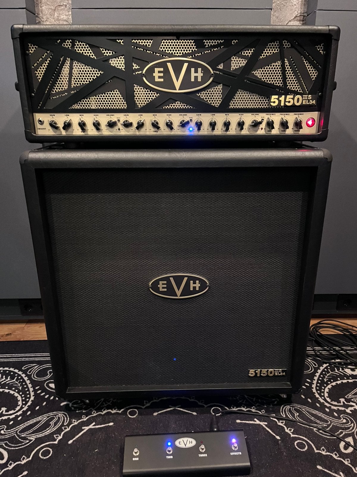 EVH 5150 IIIS EL34 100 watt head + EVH EL34-412ST cabinet, Muziek en Instrumenten, Ophalen, Zo goed als nieuw, 100 watt of meer