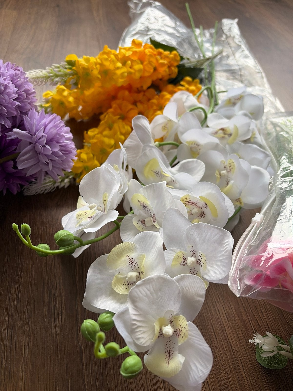 Diverse Kunstbloemen & Takken: Orchidee, Veldbloemen, Allium, Ophalen, Binnen, Textiel, Zo goed als nieuw
